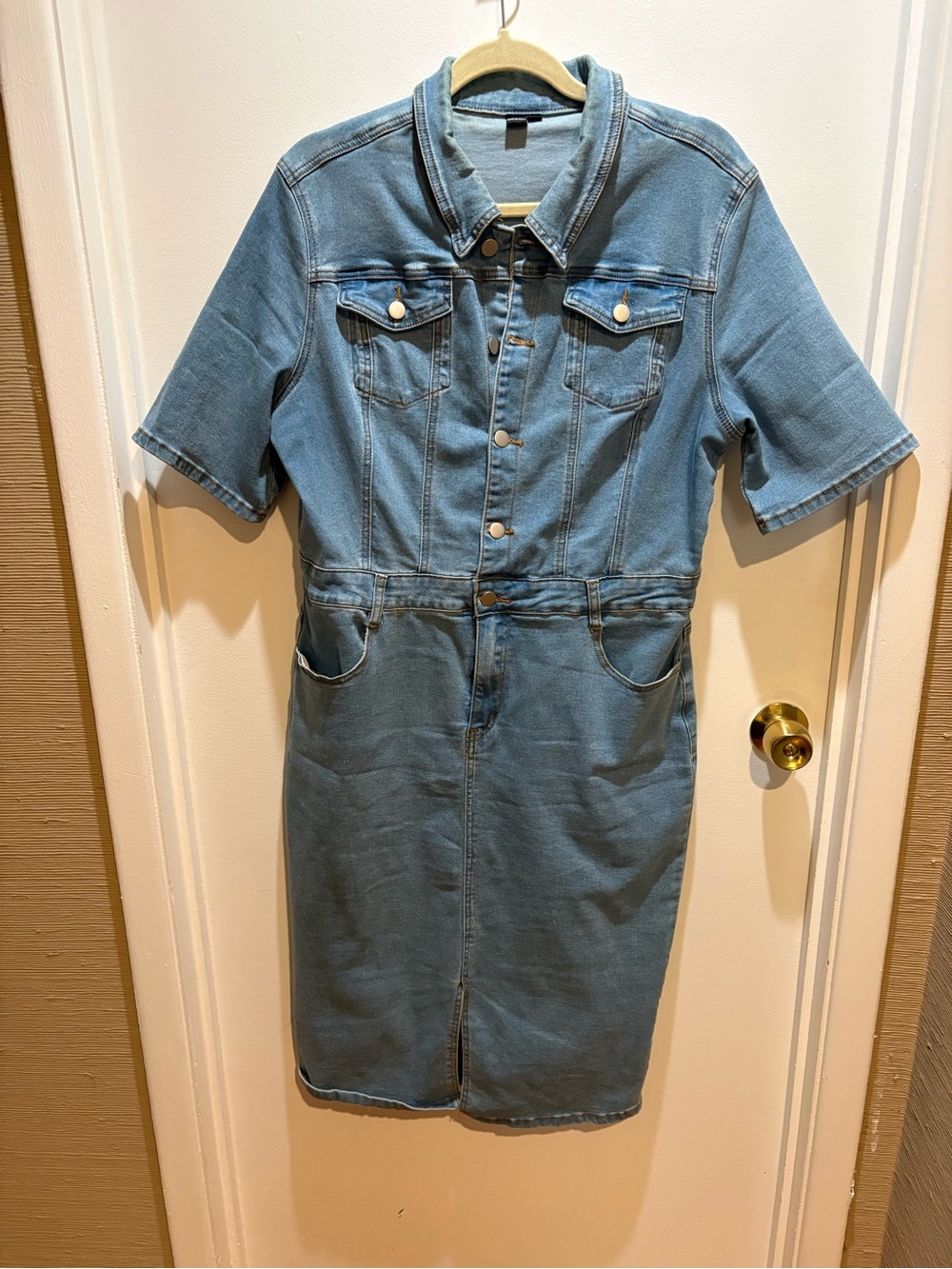 Women's Short -Sleeve Denim Dress - Light Blue